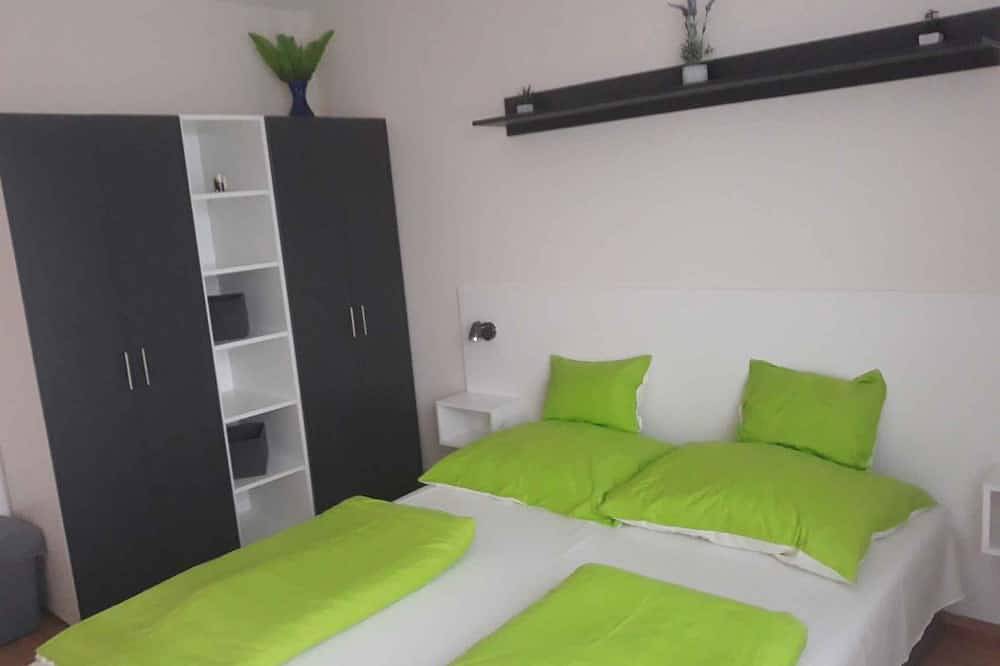 Ganze Wohnung, Ferienwohnung mit Außenpool und Klimaanlage in Gyenesdias, Balaton Hochland Nationalpark