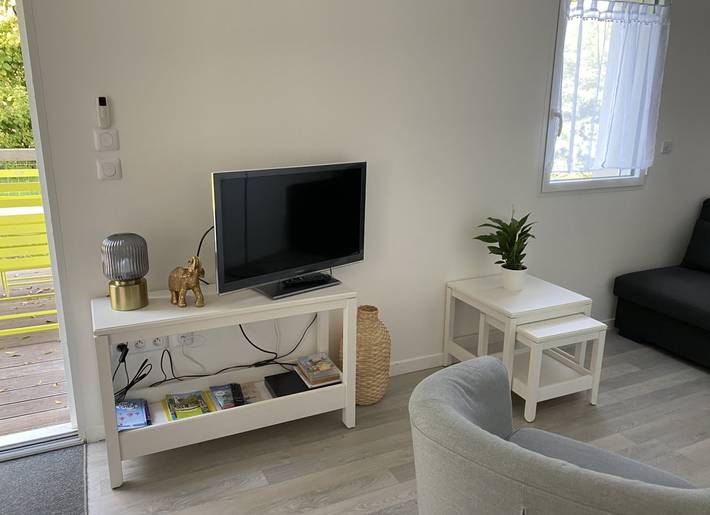 Gîte pour 4 personnes, avec terrasse ainsi que jardin et piscine dans Berry (France) - 4