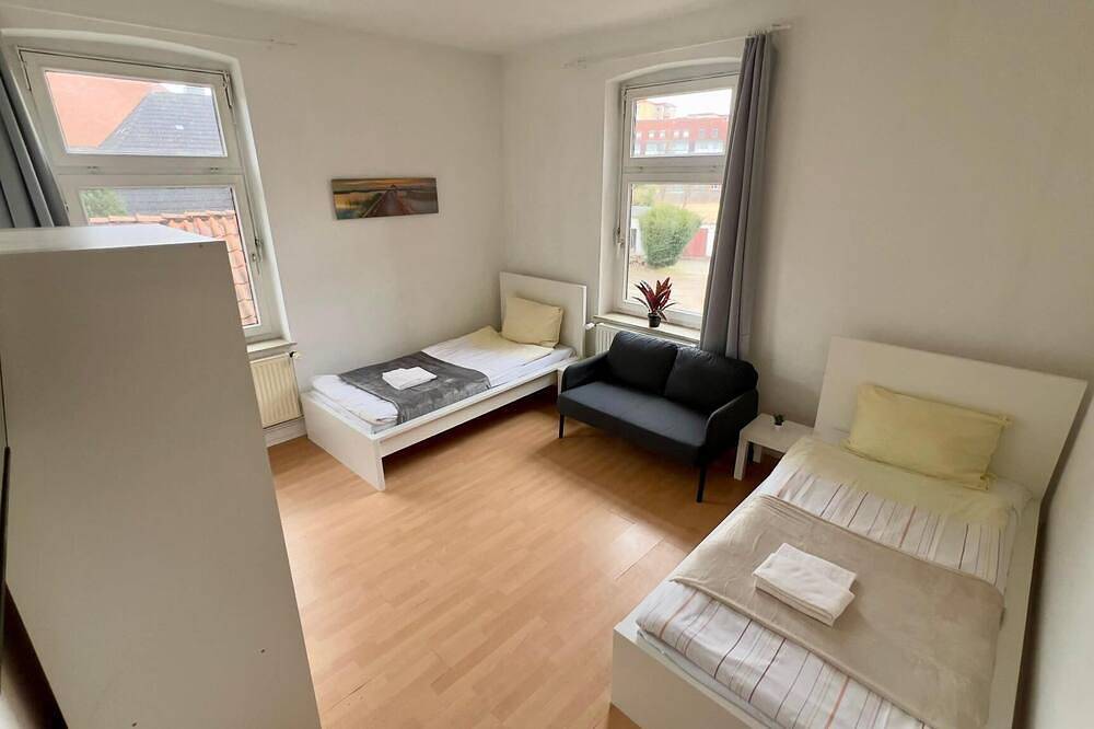 Plöner Straße 59 W2 - 2 Schlafzimmer mit Parkplatz in Neumünster, Schleswig-Holstein Binnenland