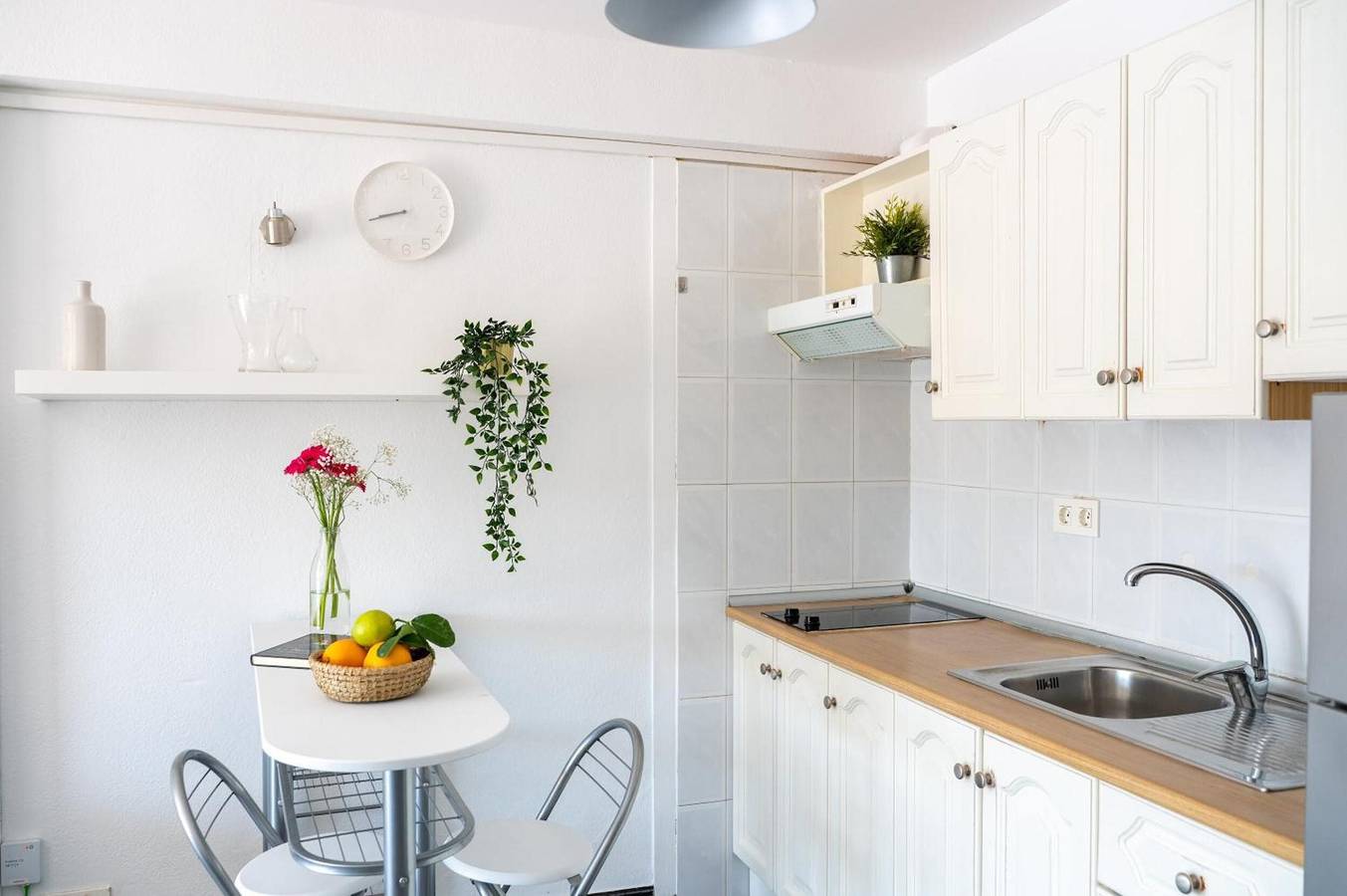 Appartement entier, Appartement de vacances « El Mirador » avec vue sur la mer, piscine commune et Wi-Fi in San Eugenio Alto, Adeje