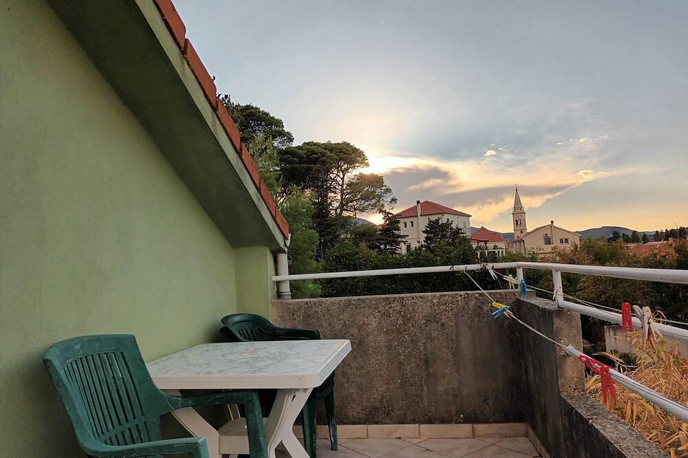 Apartamento entero, Apartamento de una habitación con un balcon Jelsa, Hvar in Jelsa, Hvar (isla)