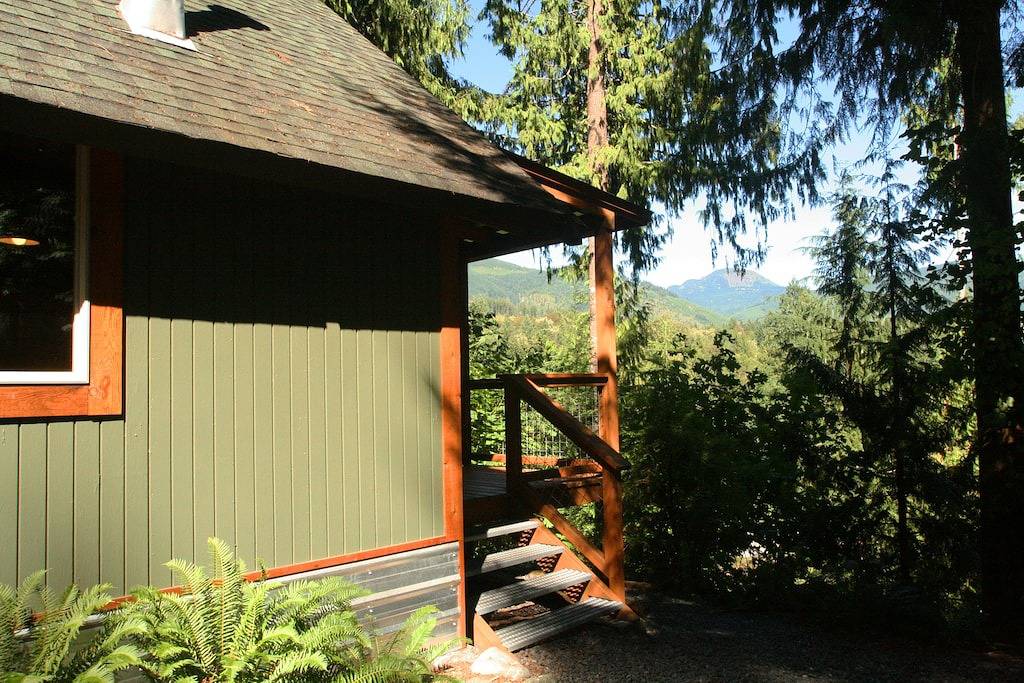 Charming A-Frame-Kabine mit Spektakuläre Cascade Mountain Views !!! in Maple Falls, Mount Baker-Snoqualmie Nationalwald