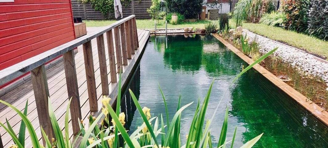 Maison d’hôte pour 10 personnes, avec jardin ainsi que terrasse et piscine, animaux acceptés