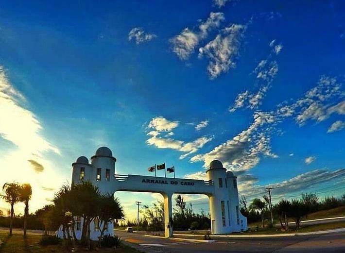 Location de vacances pour 6 personnes, avec piscine ainsi que sauna et jardin à Arraial do Cabo - 3