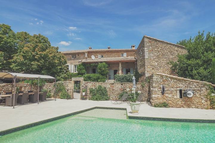 Gîte pour 10 personnes, avec piscine à La Bruguière