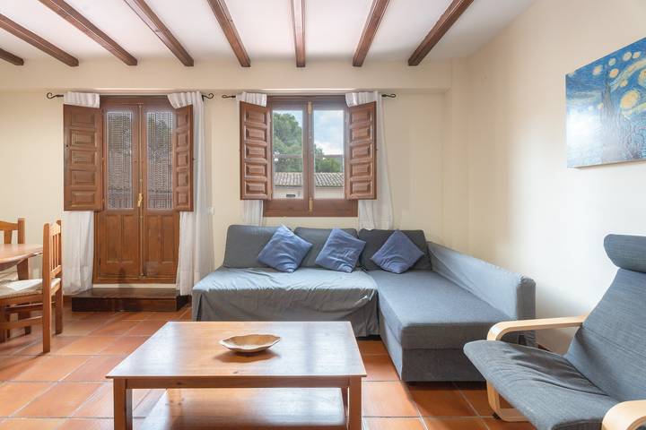 Apartamento entero, Apartamento 'Casa Pablo' con vistas a la montaña, piscina compartida y jardín compartido in Altura (España), Provincia de Castellón
