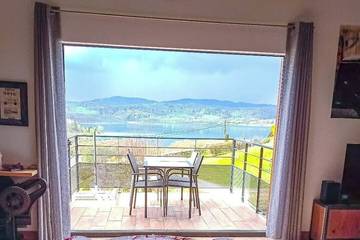 Maison de campagne pour 2 personnes, avec balcon et jacuzzi à Aiguebelette-le-Lac