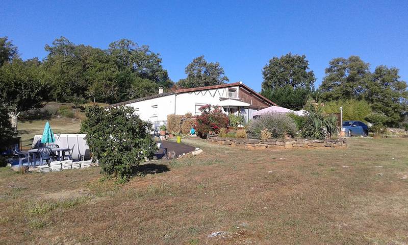 Gîte pour 4 personnes, avec piscine ainsi que jardin et terrasse à Carennac - 4