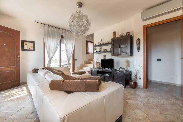 Holiday Home "Villetta Capitana Vista Mare" with Garden & Wi-Fi in Capitana, Quartu Sant'Elena