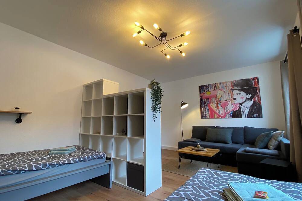 Entire apartment, Charlie, vacation apartment for up to 5 people in Solingen, Bergisch region