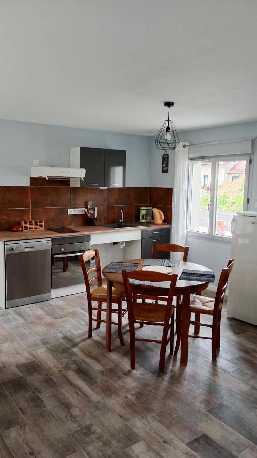 Appartement entier, Gîte des Roches in La Chaux-du-Dombief, Parc naturel régional du Haut-Jura