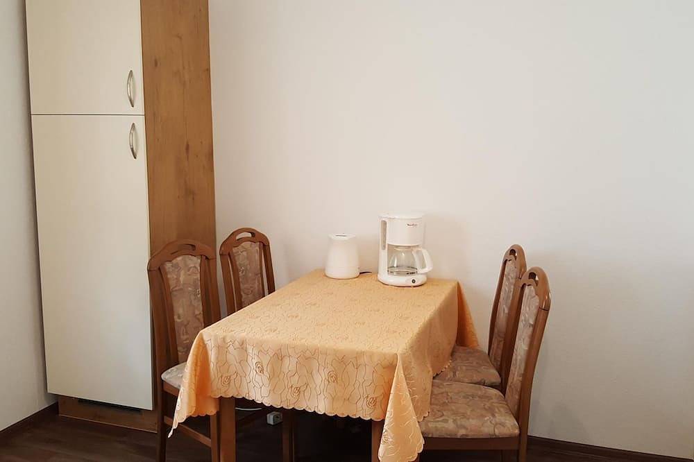 Ganze Wohnung, Ferienwohnungen Angela/ 1-Bettwohnung - 1-Bettwohnung in Bad Marienberg, Westerwald