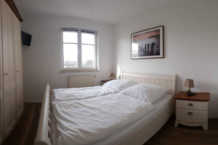 Appartement entier, Lumineux appartement rénové à 350m de la plage in Kühlungsborn, Mer Baltique (Mecklenburg)