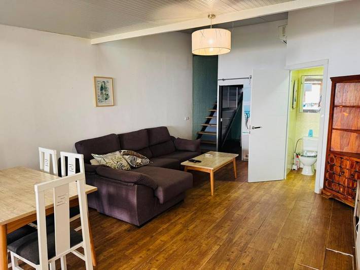 Casa rural para 6 personas, con Balcón y Terraza además de Jardín y Vistas en Algeciras