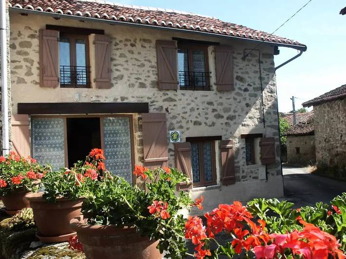 Gîte pour 4 personnes, avec Jardin dans Saint-Cyr
