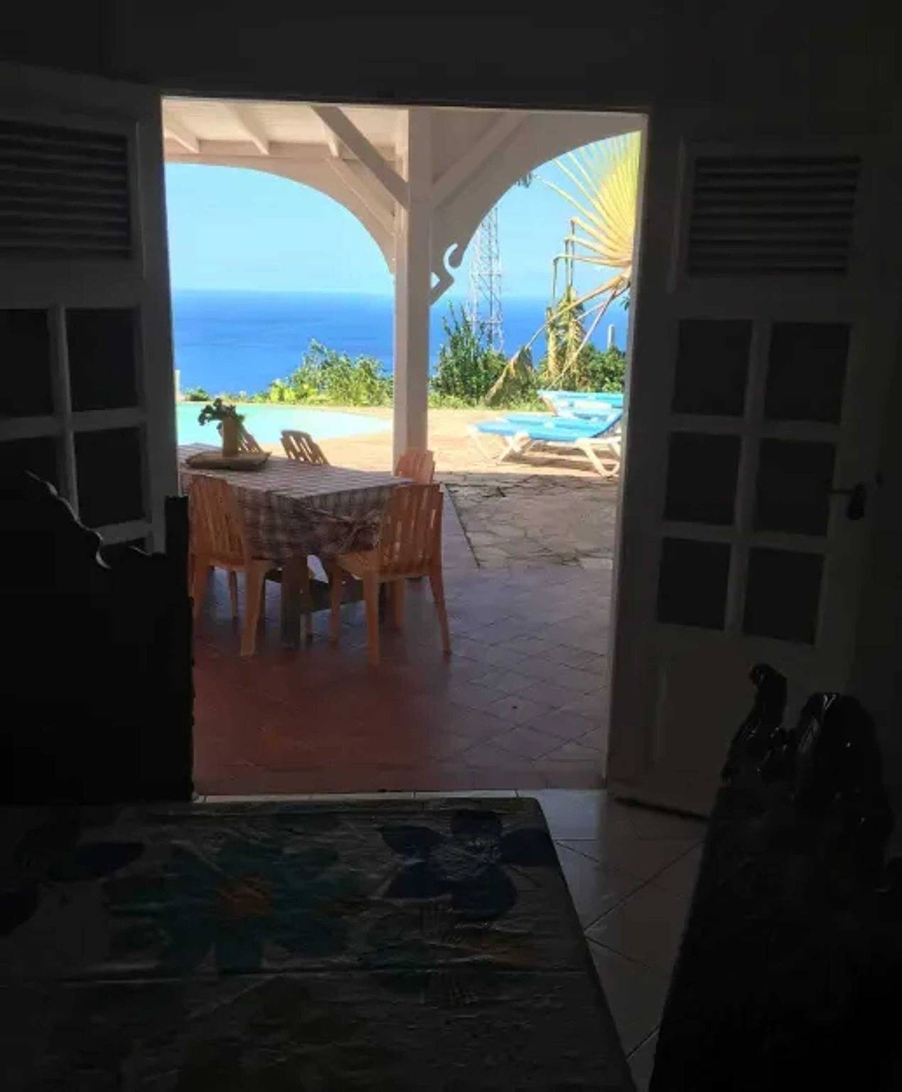 Encantadora Villa con Vista al Mar y Piscina en Le Carbet in Le Carbet, Martinica