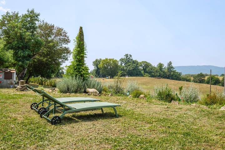 Ganze Wohnung, Ferienwohnung 'Quercia' mit Gemeinschaftsgarten und Klimaanlage in Pitigliano, Grosseto Provinz