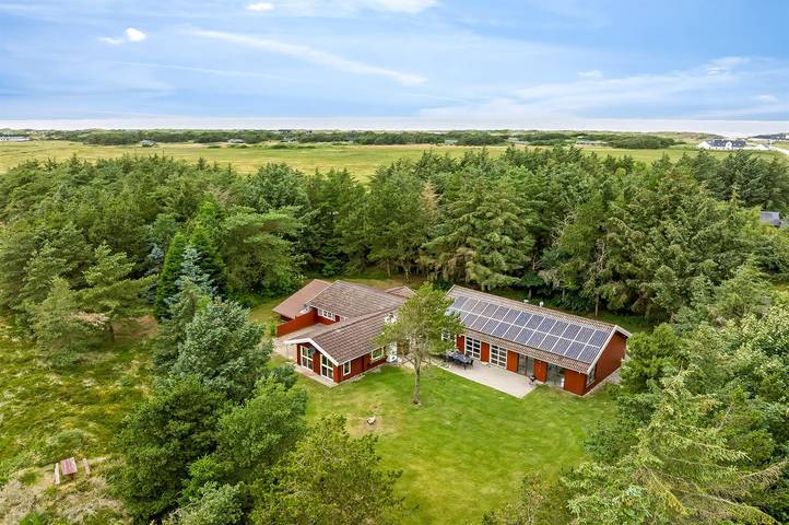 Ferienhaus für 10 Personen, mit Terrasse und Sauna sowie Whirlpool, mit Haustier in Tranum Strand
