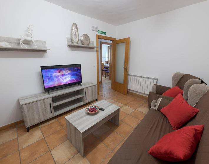 Casa di campagna 'Murgui' con vista sulle montagne, giardino privato e Wi-Fi in Amescoa Baja, Montagne Cantabriche