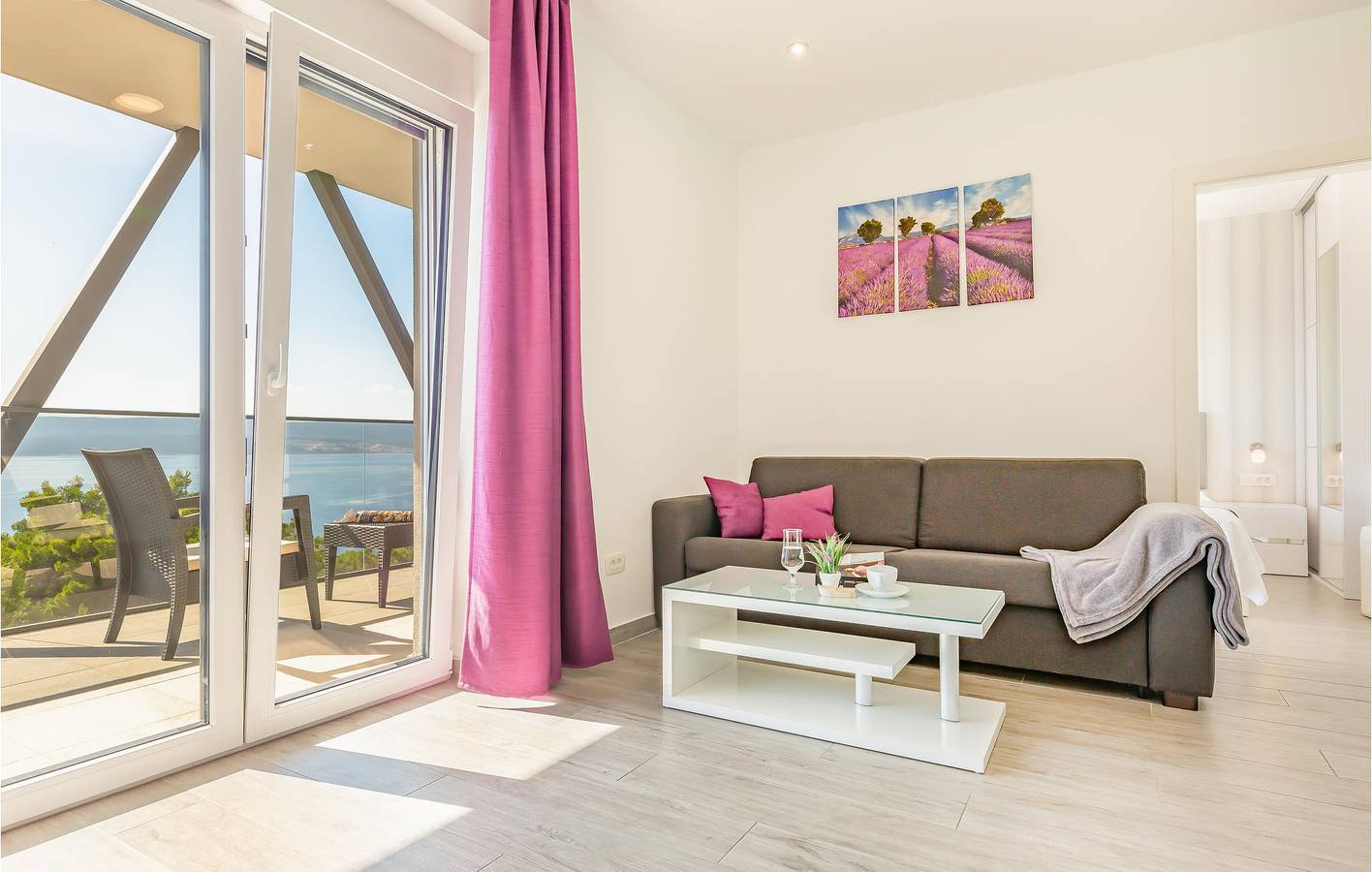 Ganze Ferienwohnung, Ferienwohnung für 4 Personen mit Terrasse in Mimice, Split-Dalmatien