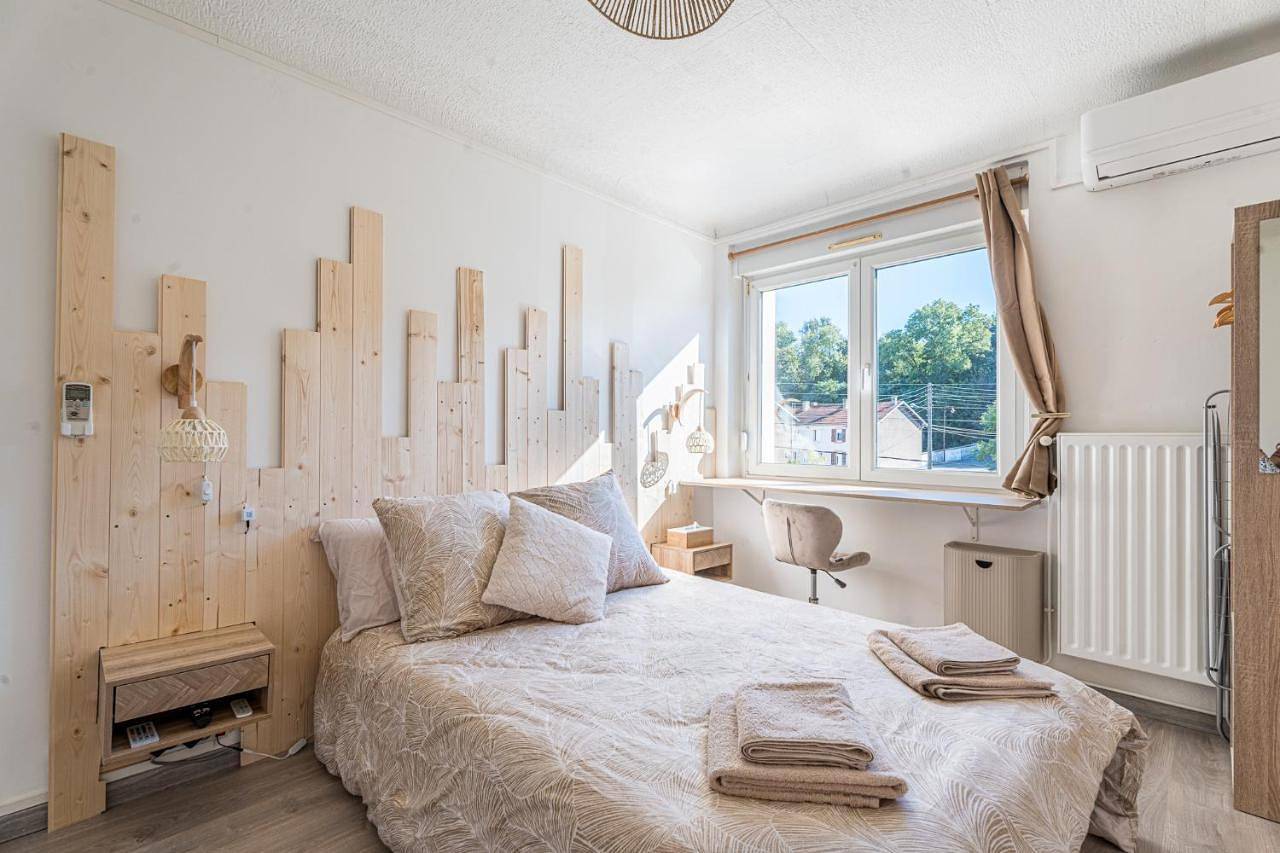 Double Room with Shared Bathroom in Jœuf, Meurthe-et-Moselle