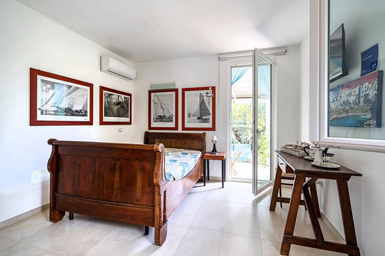 Entire apartment, Villa Massa Depandance Apartment with Sea View, Wi-Fi and Air Conditioning in Polignano a Mare, Bari Province