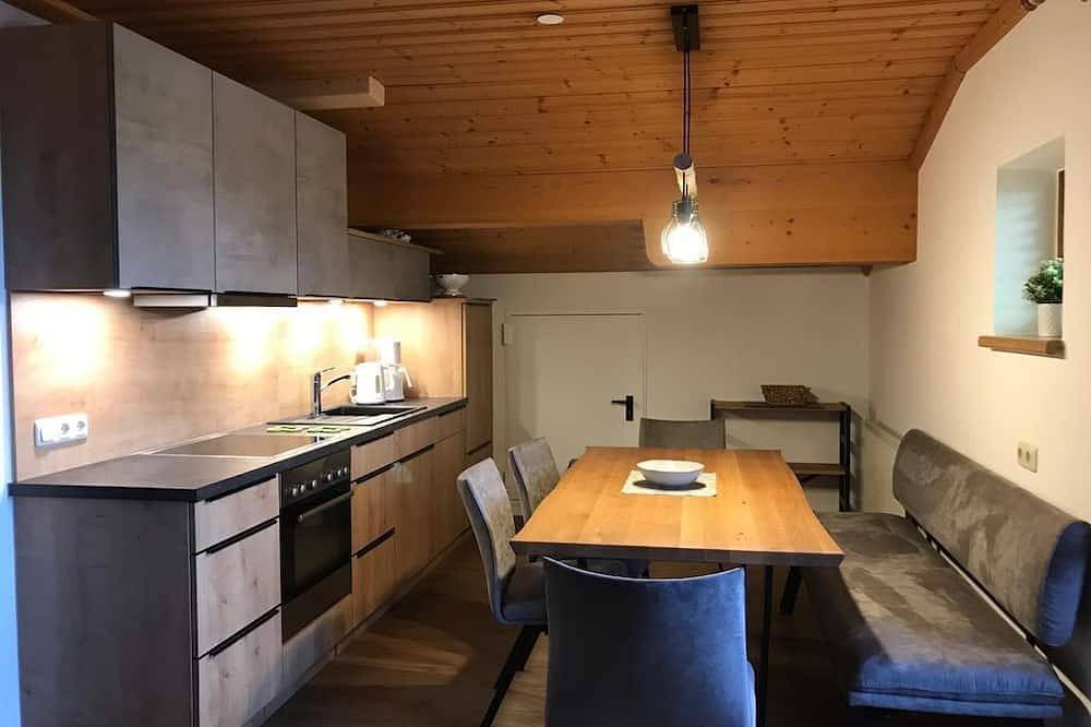 Haus Möschl - Appartement/fewo, Dusche, Wc, 2 Schlafräume in Saalfelden am Steinernen Meer, Steinernes Meer