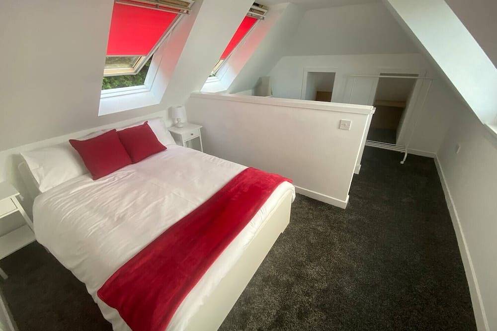 The Wee Cottage by the Ferry in Gourock, Inverclyde