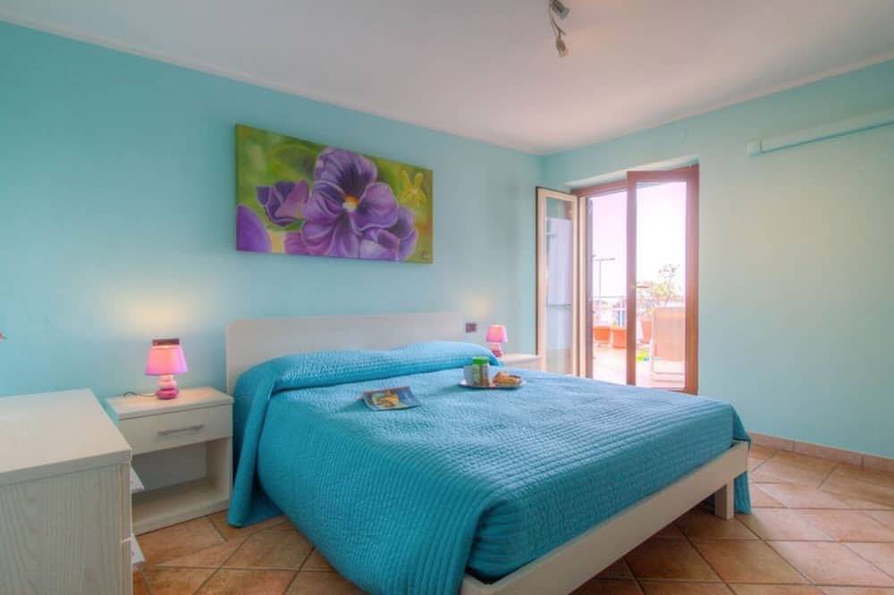 Ganze Wohnung, Meerblick flach 200 Meter zum Strand in Formia, Latina Provinz