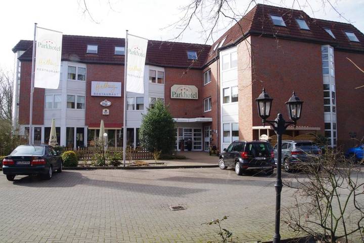 Hotel für 10 Personen, mit Terrasse und Sauna in Papenburg