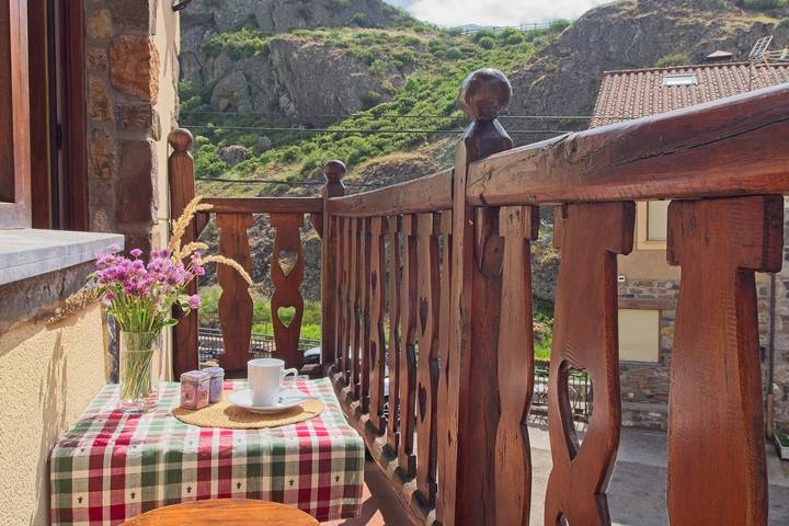 Casa rural para 4 personas, con Balcón en Liébana - 2
