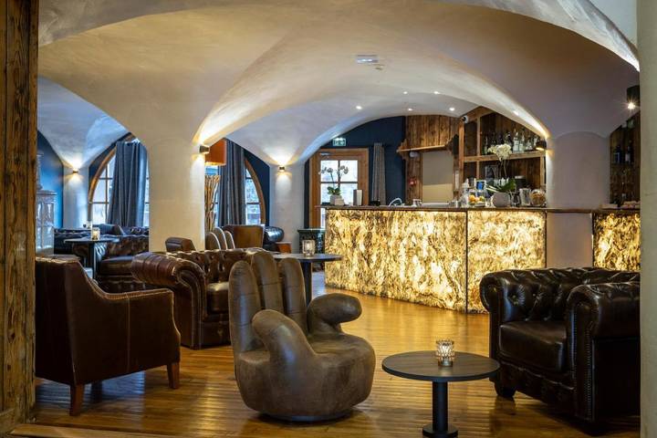 Hôtel pour 2 personnes, avec piscine et terrasse ainsi que sauna et vue, animaux acceptés