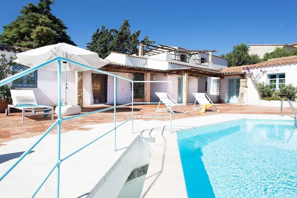 Appartement entier, Appartement 'Casa Il Gelsomino San Pantaleo' avec piscine partagée, Wi-Fi et climatisation in San Pantaleo, Costa Smeralda