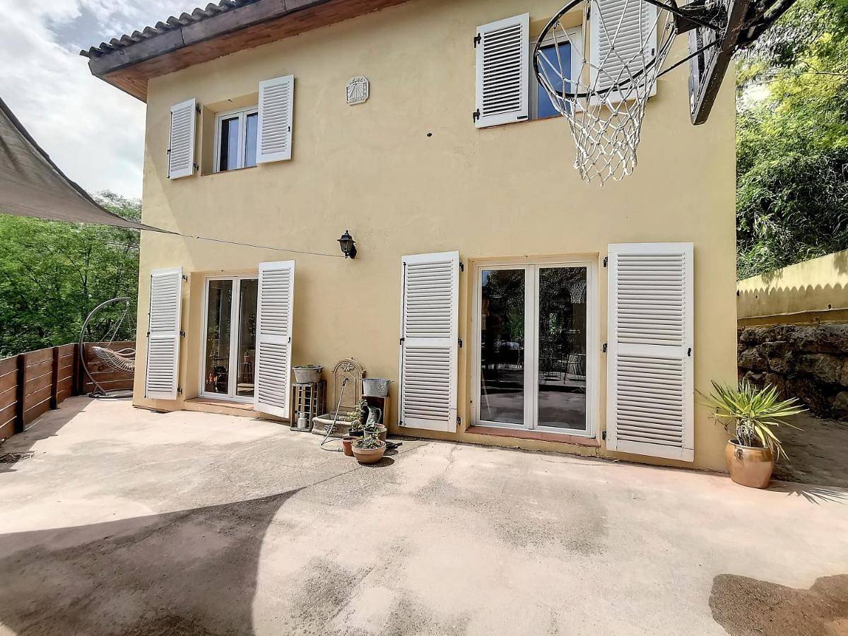 Three-Bedroom Villa in Colomars, Côte méditerranéenne (France)