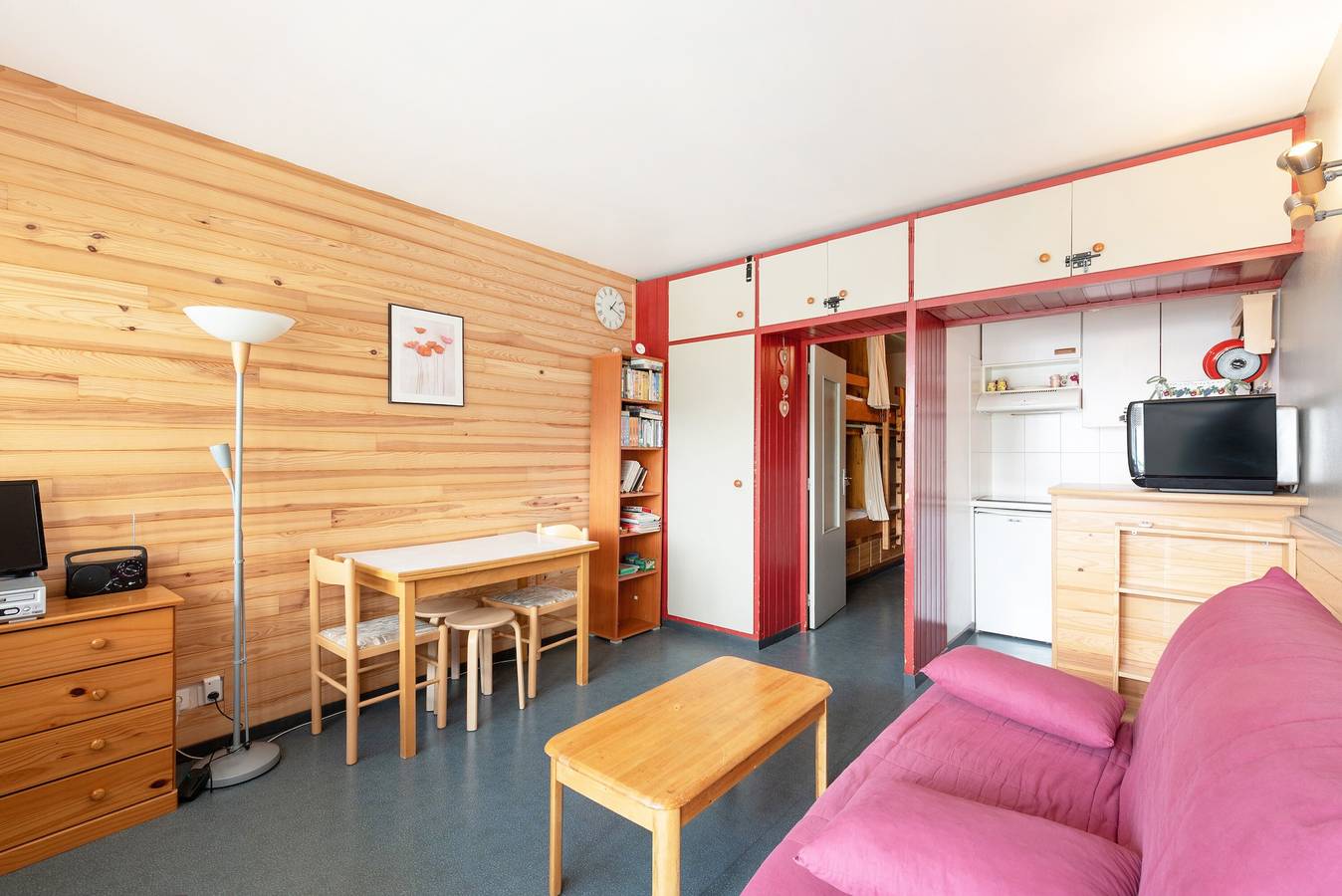 Entire studio, Studio Gourette 6 pers. – Mountain View, at the Foot of the Slopes, Hiking Departure, Terrace & Balcony in Gourette, Eaux-Bonnes