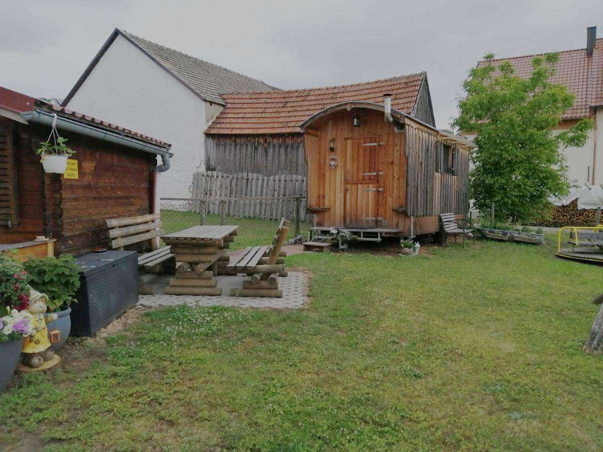 Schäferwagen auf dem Ferienhof Stark in Kelheim, Oost-Beieren