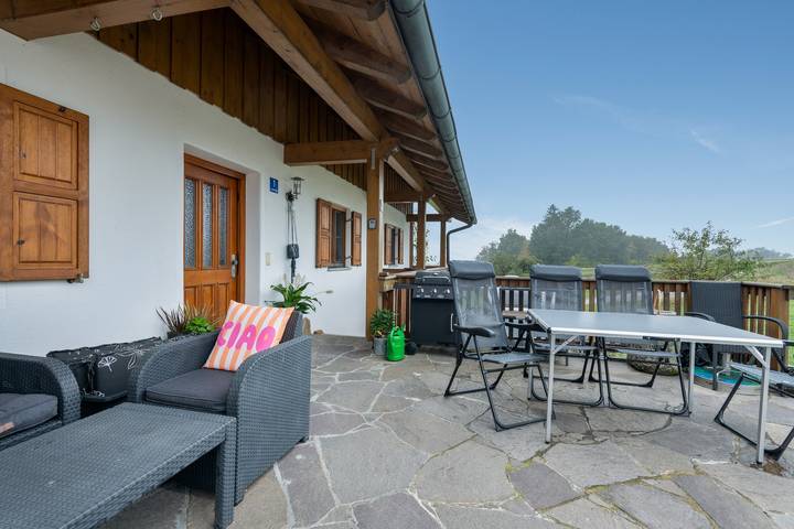 Ganze Wohnung, Gemütliche Wohnung in der Natur mit Balkon, Terrasse, Whirlpool in Deggendorf, Vorderer Bayerischer Wald