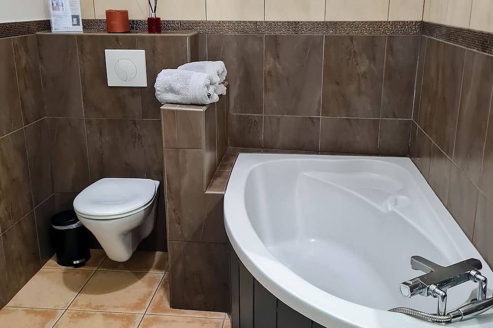 Comfortable double room with terrace view in charming house in Saint-Priest, Rhône