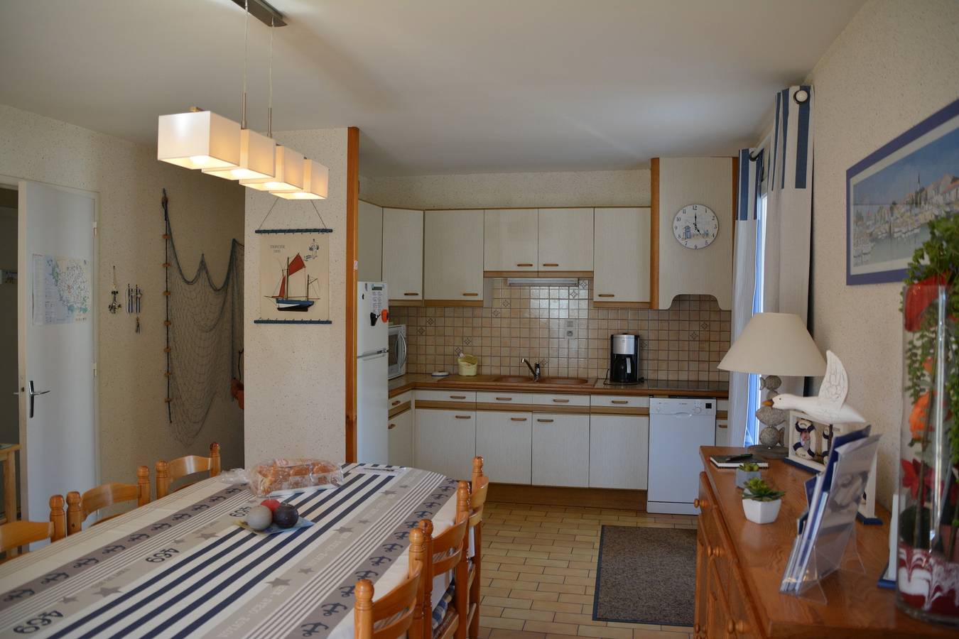 Holiday Home 'Les Floralies' with Private Terrace, Private Garden and Wi-Fi in La Tranche-sur-Mer, Vendée