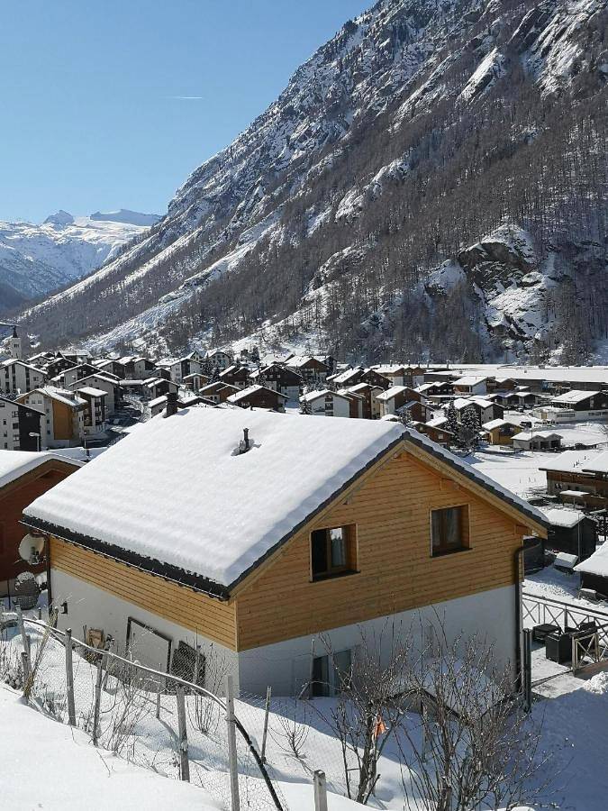Gîte pour 2 personnes, avec vue et terrasse, animaux acceptés à Täsch - 3