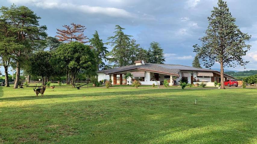 Location de vacances pour 2 personnes, avec jardin ainsi que sauna et vue à Premariacco - 4