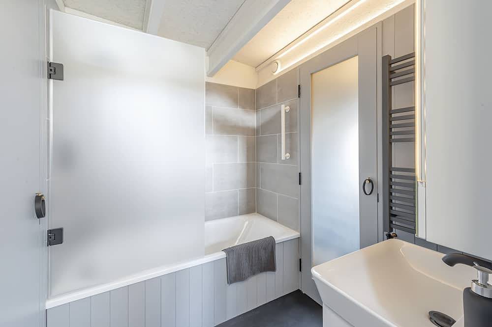 Von einem Architekten entworfenes kleines Haus an der Kanalseite in Bath, Bath & Nord Ost Somerset