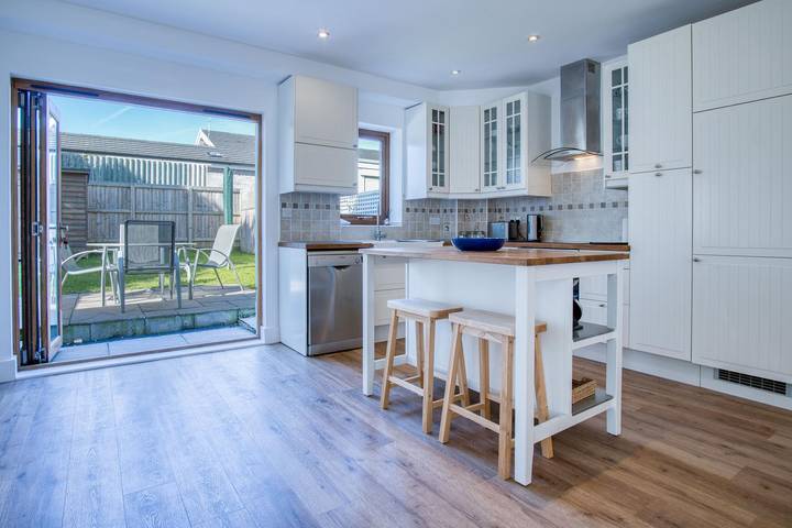 Vacation rental for 6 people, with Terrace and Yard in Mumbles