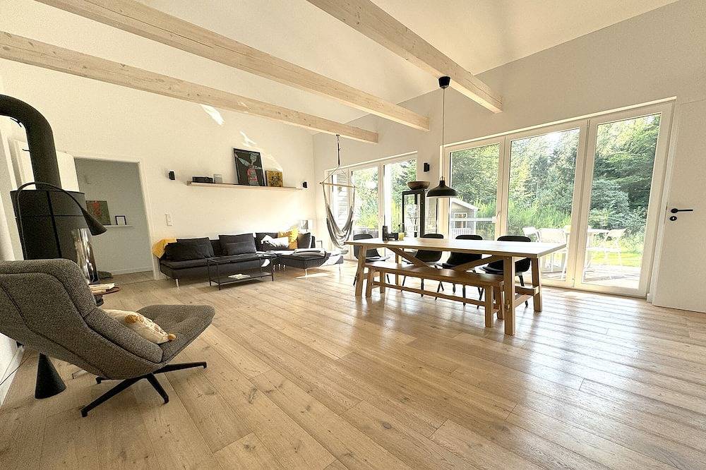 The Forest - Haus im Wald mit Gartensauna in der Nähe von Hamburg in Handeloh, Nordheide