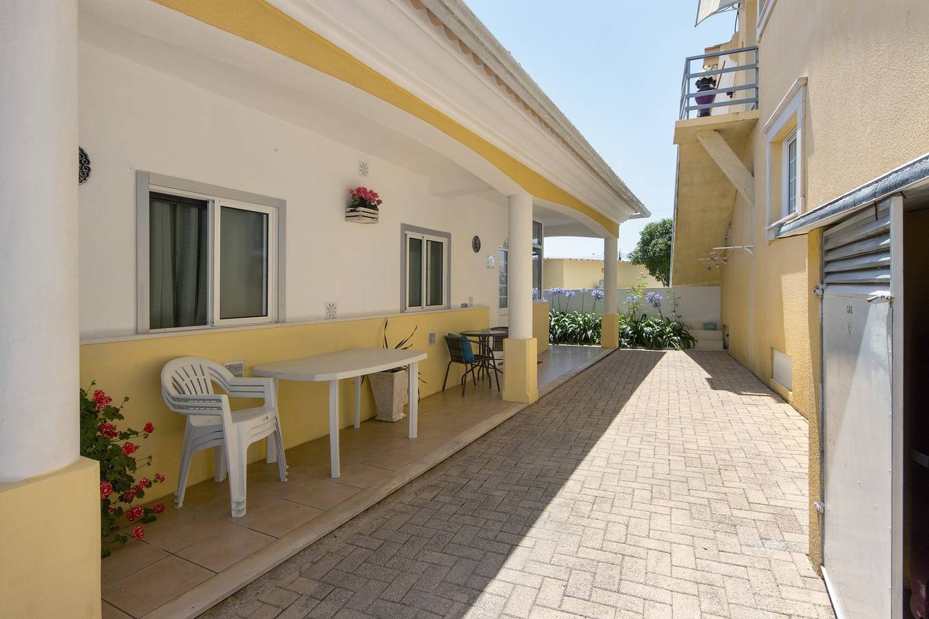 Holiday Home 'Amarela' with Shared Pool, Wi-Fi and Air Conditioning in Ponte de Vagos, Ponte de Vagos e Santa Catarina