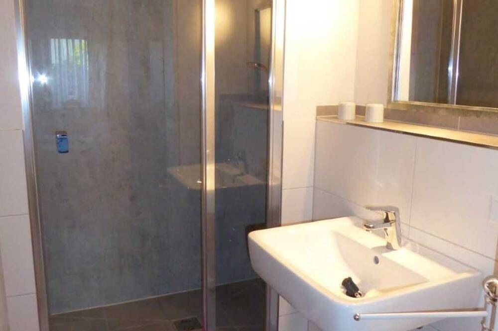 Ganze Wohnung, Ferienwohnung Dora 1 in Michelstadt, Main-Odenwald