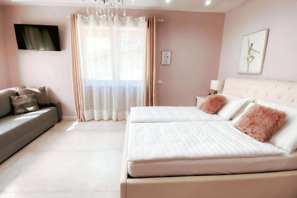 Klemi- Stanza Tripla con Sauna in Trento, Dolomiti di Fiemme