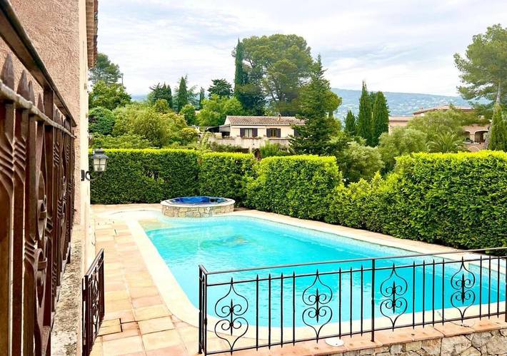 Villa pour 7 personnes, avec vue ainsi que jardin et piscine à Peymeinade - 4