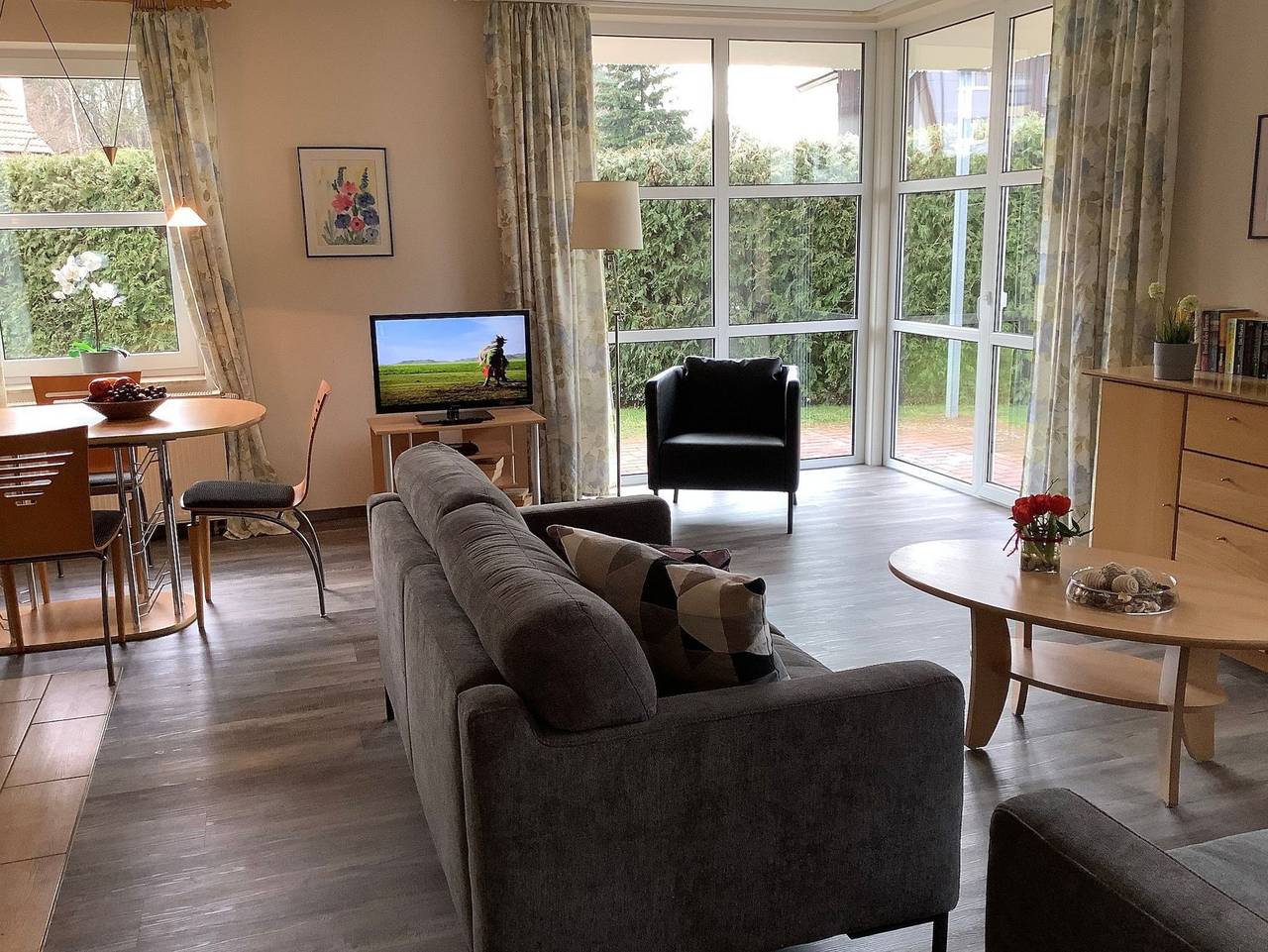 Ganze Ferienwohnung, Am Seeufer 26c Eg rechts - Am Seeufer 26 c (Eg rechts) in Waren (Müritz), Müritz