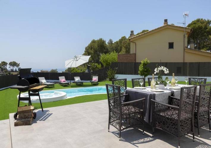 Chalet para 8 personas, con jacuzzi además de piscina y jardín en Maresme - 4